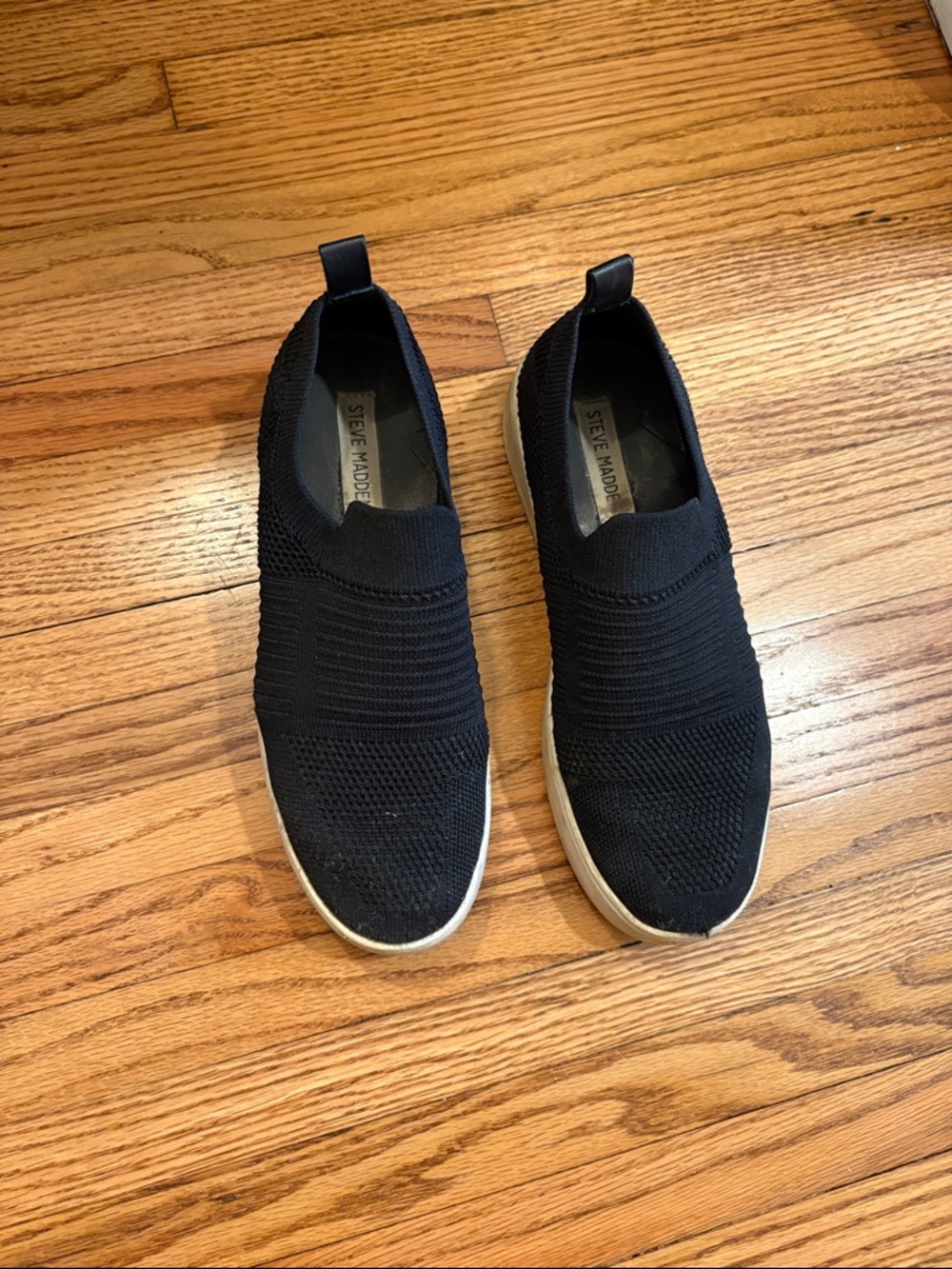 Steve Madden Slip-On Knit Sneaker in Black